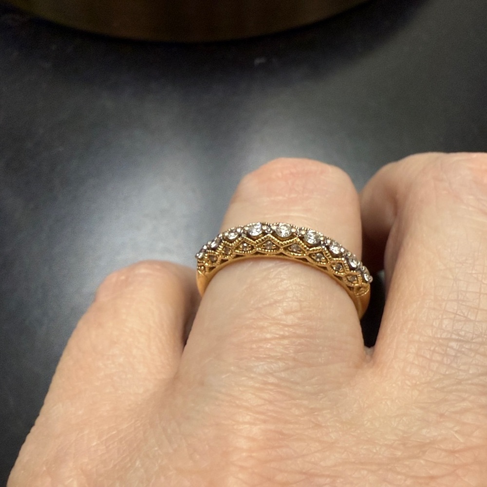Elegant Gold and Silver Women's Ring